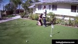 Würzige mexikanische Hausfrau Gabby Quinteros liebt Golf & Schwanz! snapshot 6