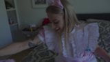 Pinkes sexy Zimmermädchen Paris weiß anal POV-Fick snapshot 1