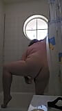 BBW Masturbates in new bathroom snapshot 1