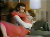 Yunan porno dyo opsis oyuncak erota (1972) snapshot 17