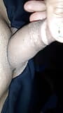 Sange pingin muncrat sampai climak pegang kontol. snapshot 8