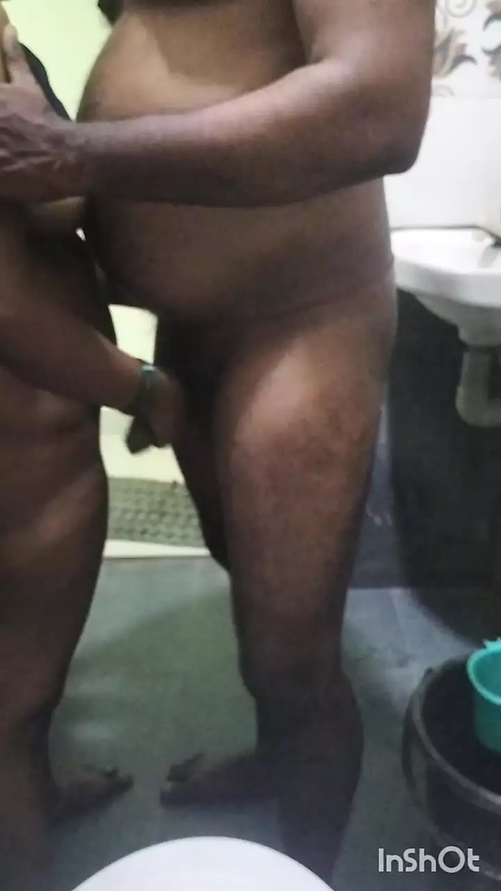 Free watch & Download Tamil husband and wife bathroom roamnce