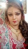 Desi sposa clevrage snapshot 1