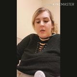 Youtuber pompt melk uit haar enorme uiers snapshot 18