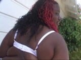 巨乳黒人女性がザーメンを渇望 snapshot 1