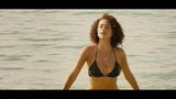 Nathalie Emmanuel em um biquíni sexy snapshot 2