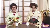 两个美国女孩喜欢角色扮演并被饥渴的日本男人中出 snapshot 2