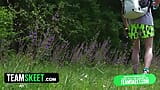 Una fata con una bella figa rosa succhia e scopa uno sconosciuto nella foresta - teamSkeet snapshot 3