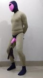 Zentai berenjena berenjena pene colgando femdom esclavo snapshot 10