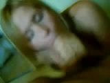 Rubia amateur chupa una gran polla snapshot 3