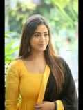 Nivetha Pethuraj e suas amigas snapshot 1