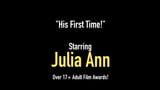 Julia Ann, MILF sexy à forte poitrine, fait plaisir à la bite bien dure d'un fan chanceux! snapshot 1