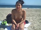Katherinna en topless en público snapshot 2