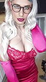 Glamorous Jess - Satin Gloves snapshot 4