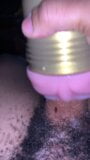 Polla de piel de luz se corre dentro de Fleshlight snapshot 2