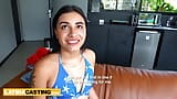 Casting latina - une jolie Colombienne timide de 18 ans chevauche une énorme bite pendant une audition snapshot 13
