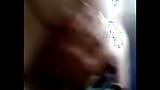 ¡Mi sexy esposa Priya juega con sus grandes tetas en su baño! Clip vintage! B11 snapshot 10