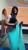 Crossdresser India Shreya Bhabhi dalam lagu Bollywood snapshot 15