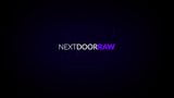 Nextdoorraw - Elye Black vejde do špatného hotelového pokoje snapshot 2