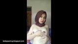 Indonesia hijab susu gede sange berat by bokepsantuy snapshot 9