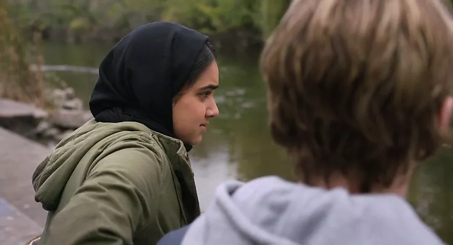 Free watch & Download Geraldine Viswanathan - ""Hala""