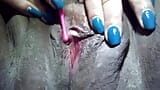 Huisvrouw Kitty Domino heeft een zeer gevoelige clitoris snapshot 8