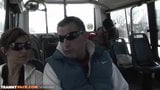 La tettona Vannina Di Marko si fa sborrare in faccia in un autobus pubblico snapshot 3