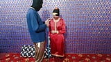 Beautiful Pakistani girl has sex with tailor to get clothes stitched for free snapshot 3