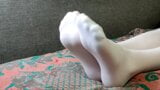 Ilandis shows feet in white pantyhose snapshot 10