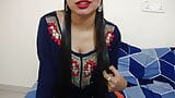 Indische seksvideo's. Bhatija probeerde ten onrechte met tante te flirten - full hd hindi -seks snapshot 4