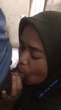 Jilbab ngemut penuh penghayatan part 2 snapshot 4