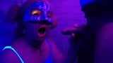 Riesige Pisse in den Mund ... 3min + Cumshot auf Neon-Party snapshot 7