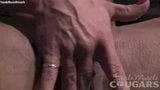 Kadın muscle puma losyonları ona büyük memeler ve kedi snapshot 7