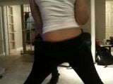 hoe twerking snapshot 1