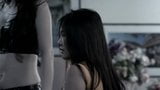 Pozione d'amore usata per scopare ragazze in Tailandia, scene di sesso di film snapshot 19