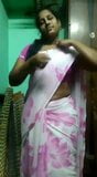 Women Teasing in Saree snapshot 3