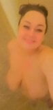 Heiße, sexy BBW bellacarina94 braucht eine schöne kalte Dusche, nachdem sie heiß und verschwitzt geworden ist. Fickex werden hart snapshot 1