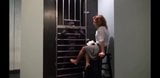 Une gardienne discipline un prisonnier dans sa cellule de torture privée snapshot 3
