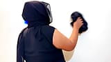 Servitoare musulmană adolescentă de 18 ani într-un burka snapshot 2