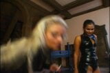 BDSM-Versuchungen aus Latex (Full Movie) snapshot 3