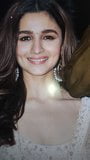 Alia Bhatt e omaggio all'attrice di Bollywood snapshot 3