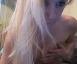 Show webcam avec une blonde snapshot 1