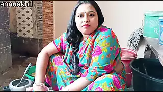 Desi Stepmother Sucks Cum in Mouth: Indian Close-up Porn | xHamster