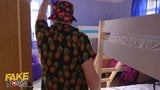 Fake Hostel-Latina mit riesigem Arsch hat Hardcore-Squirting snapshot 6