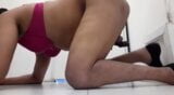 Srilankan mariquita wesi público baño humillación snapshot 4