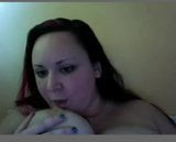 Une BBW sexy se caresse devant la caméra snapshot 13