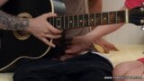 Teeny lovers - skye wood - alegre adolescente se folla al tutor de guitarra snapshot 2