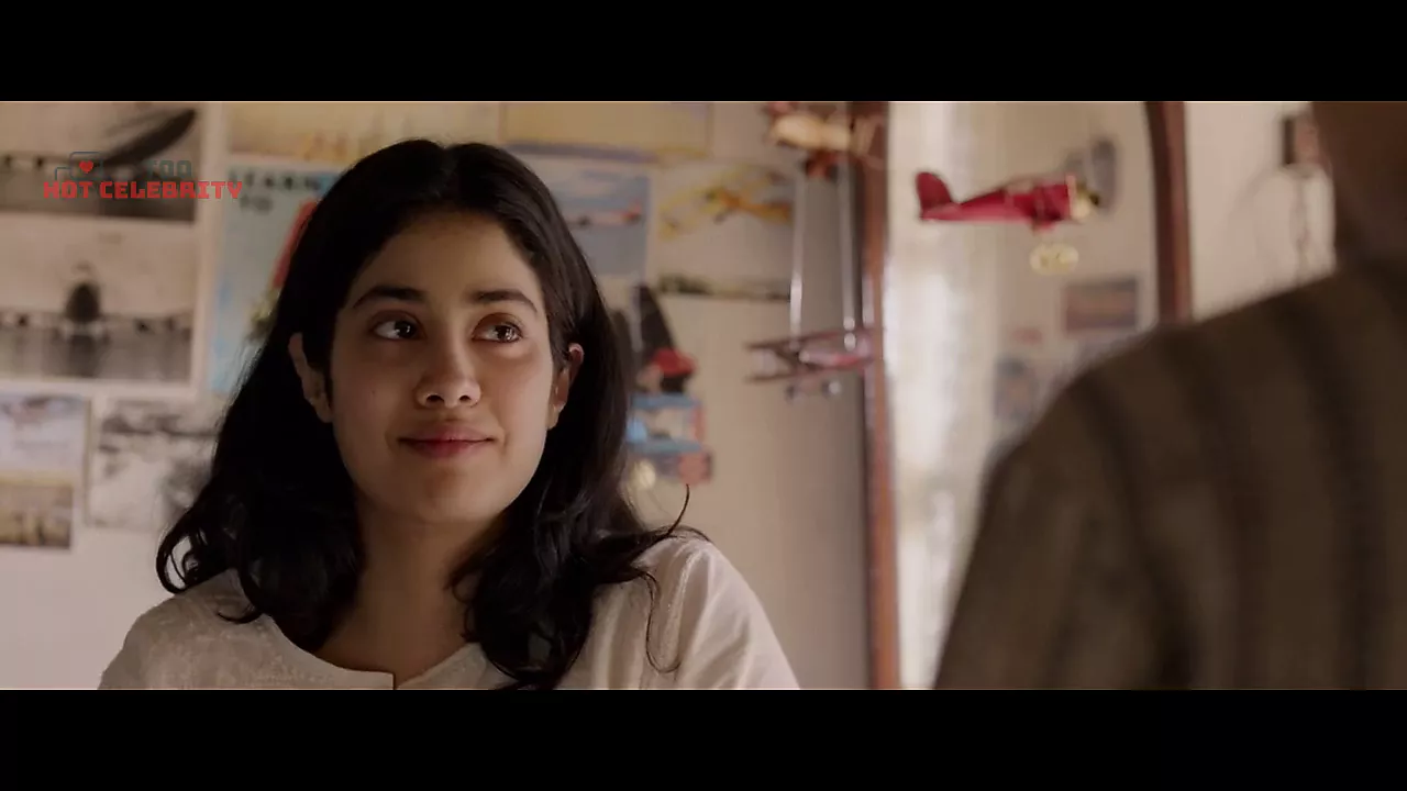 Jhanvi kapoor hot scene