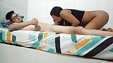 Brünette Teen-Ehefrau mit großen schlaffen Titten aus New York City, USA, wird von einem großen Schwanz gefickt - Full HD snapshot 2
