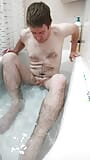 Tomando un baño snapshot 1